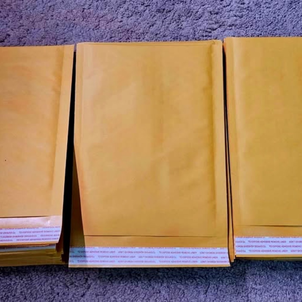 ~65 6x10 bubble mailers